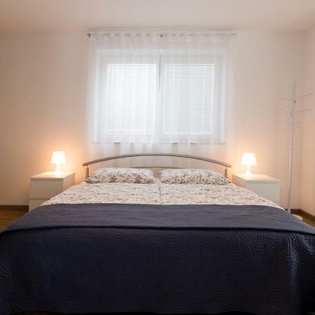 Bed and Breakfast Sobe Meta Брезье Экстерьер фото