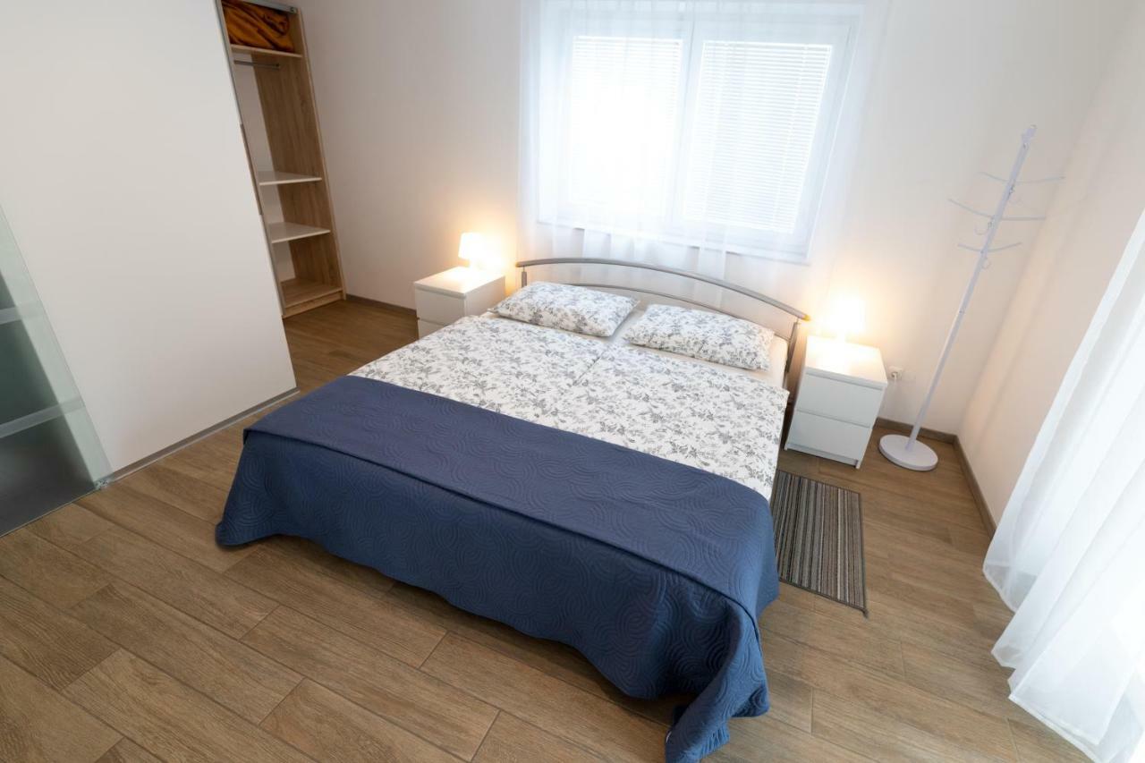 Bed and Breakfast Sobe Meta Брезье Экстерьер фото